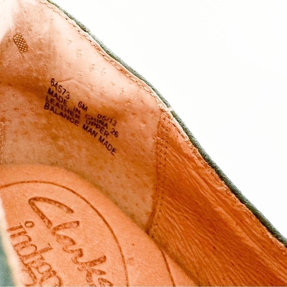 Clarks Indigo Dark Green Suede Leather Quilted Slip on Loafer Flats sz 6M - Picture 8 of 8